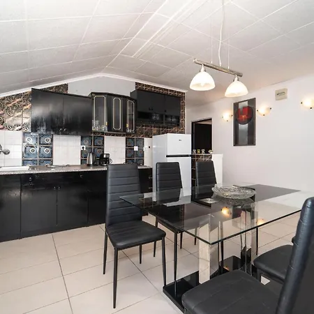 Lovely In With Wifi Apartment